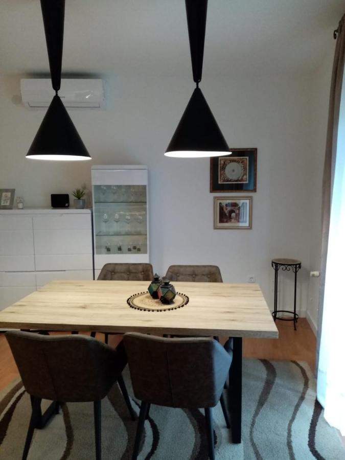 Apartment Pino Zadar Eksteriør billede