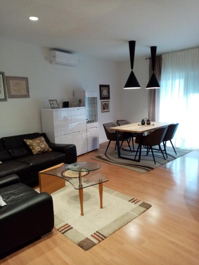 Apartment Pino Zadar Eksteriør billede