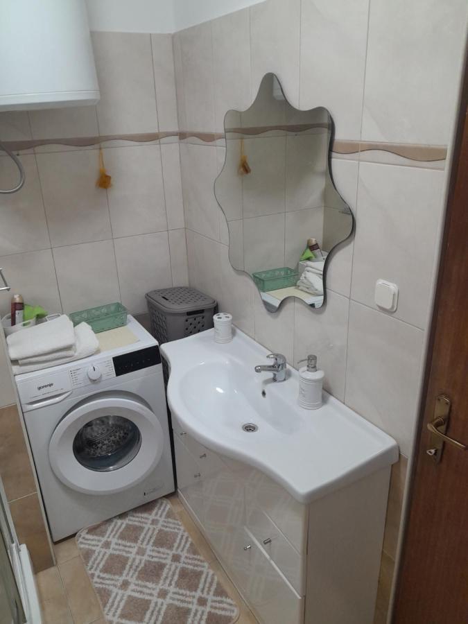 Apartment Pino Zadar Eksteriør billede