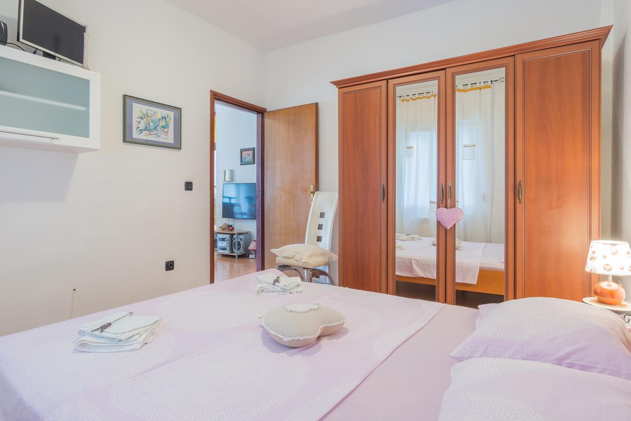Apartment Pino Zadar Eksteriør billede